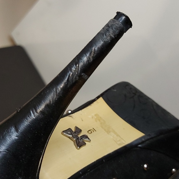 Dollhouse Heels with Ankle Chains - Picture 6 of 6